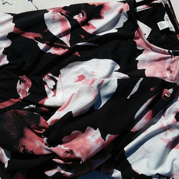 Floral Peplum shoulder Dress! - Picture 1 of 4